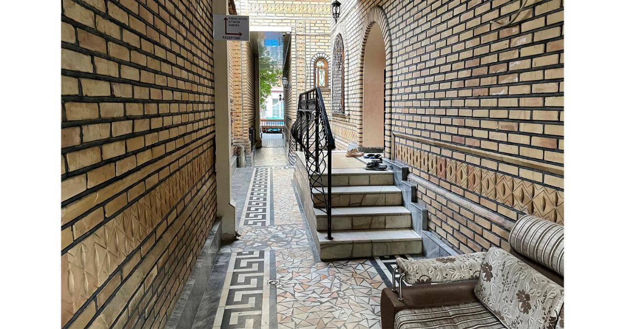 Old Inn Hostel Tasjkent Eksteriør billede